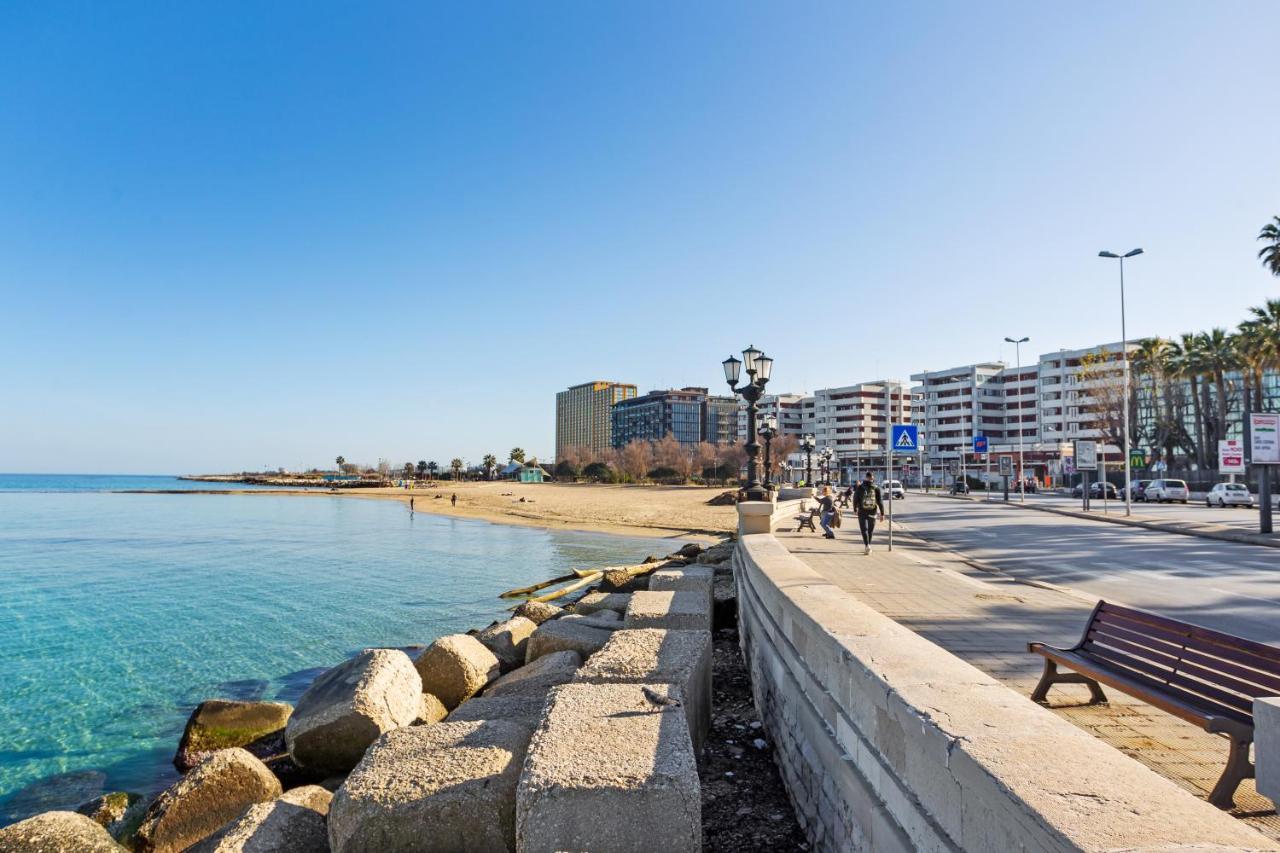 Madonella Apartment Con Terrazzo Bari Buitenkant foto