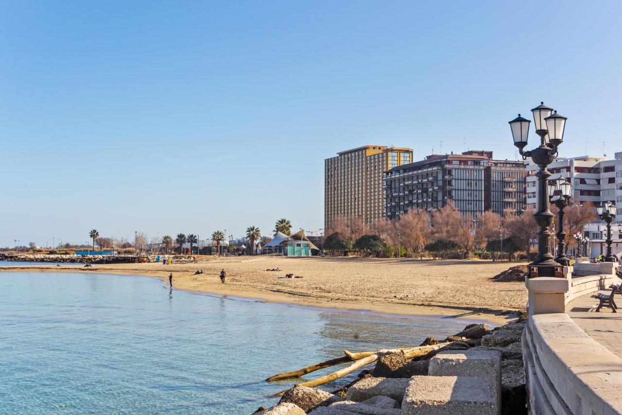 Madonella Apartment Con Terrazzo Bari Buitenkant foto