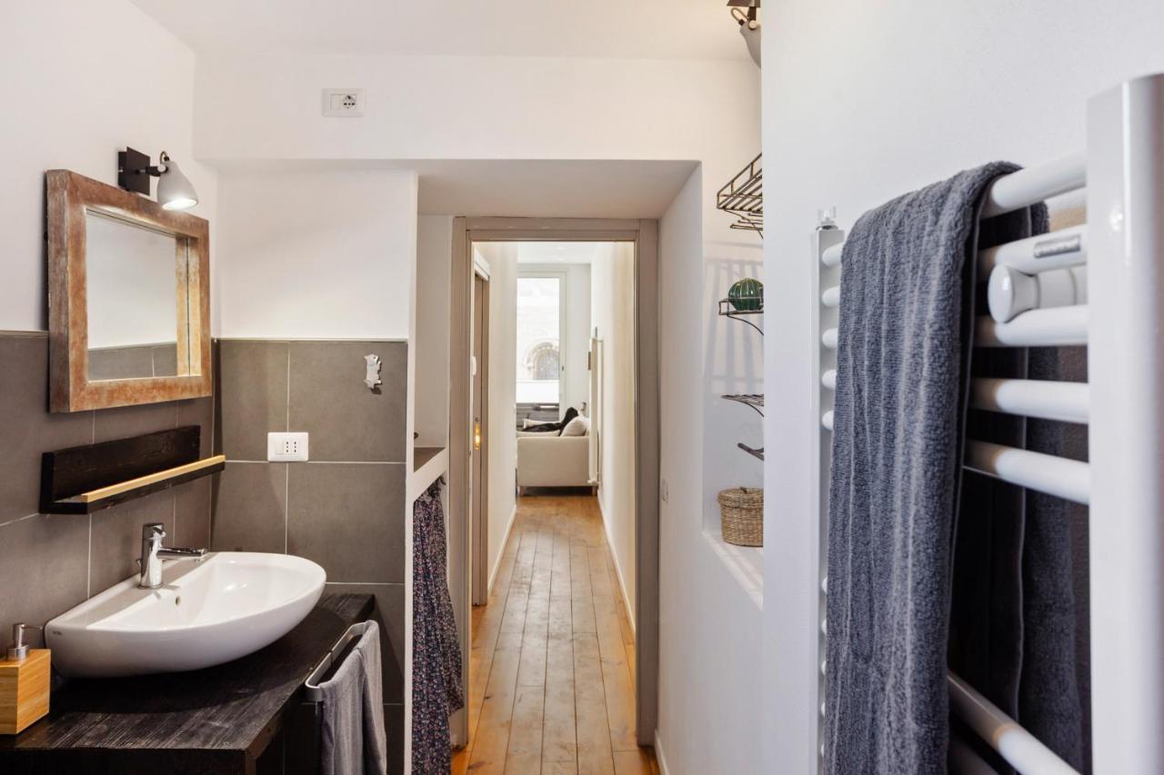 Madonella Apartment Con Terrazzo Bari Buitenkant foto